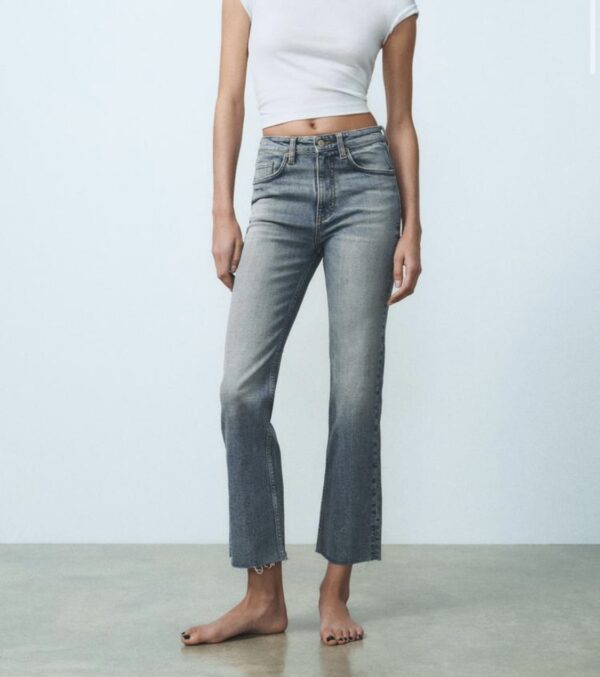 ZARA TRF CROPPED FLARE HIGH-WAIST JEANS - Image 6