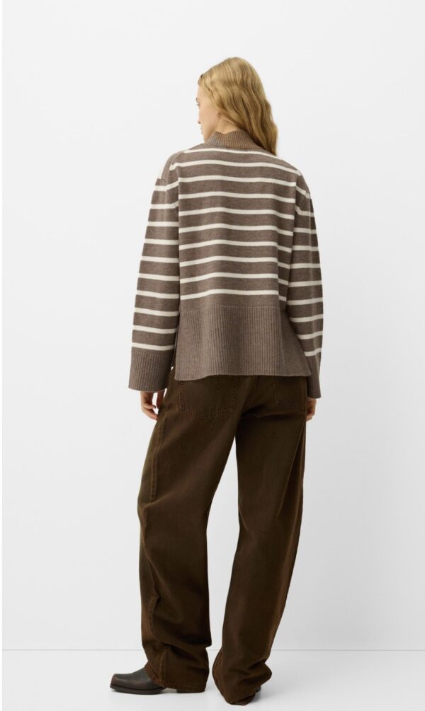 BERSHKA Dik yaka kazak - Image 12